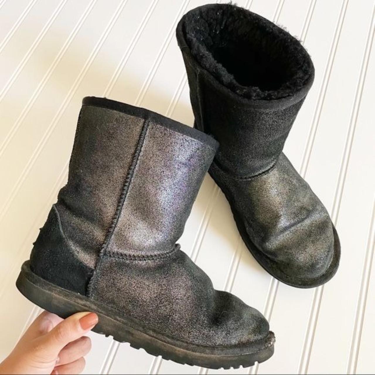 Black metallic clearance uggs