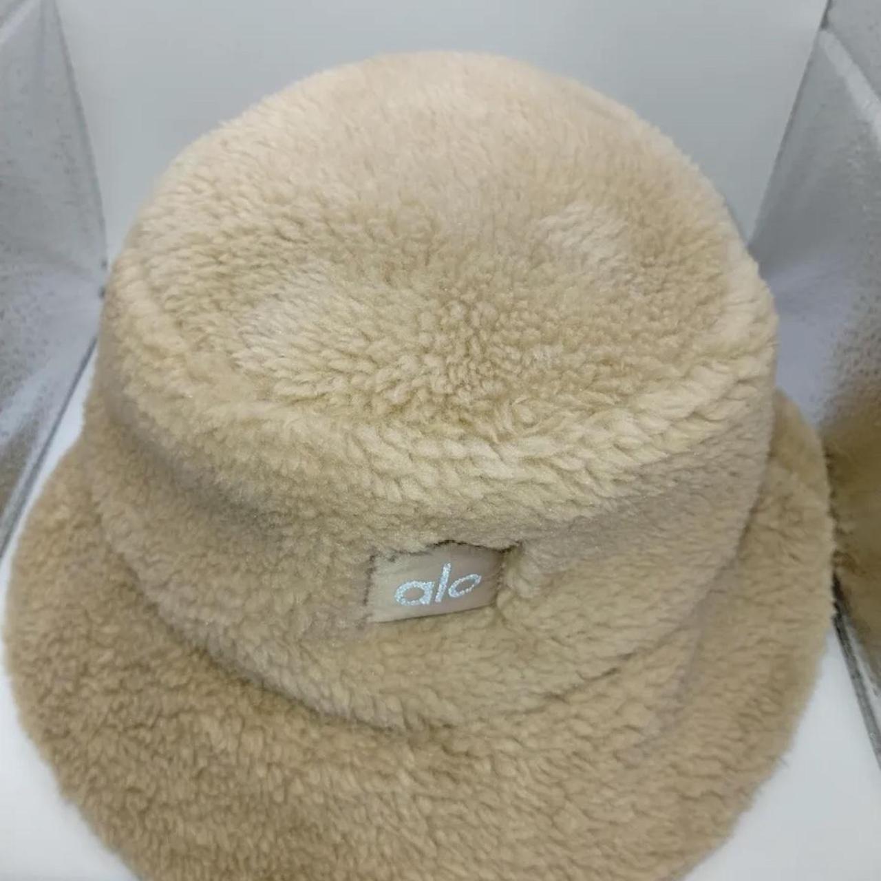 【日本で購入不可】alo Foxy Sherpa Bucket Hat ホワイト 日本で購入不可】alo Foxy Sherpa Bucket Hat ホワイト 楽天市場】alo