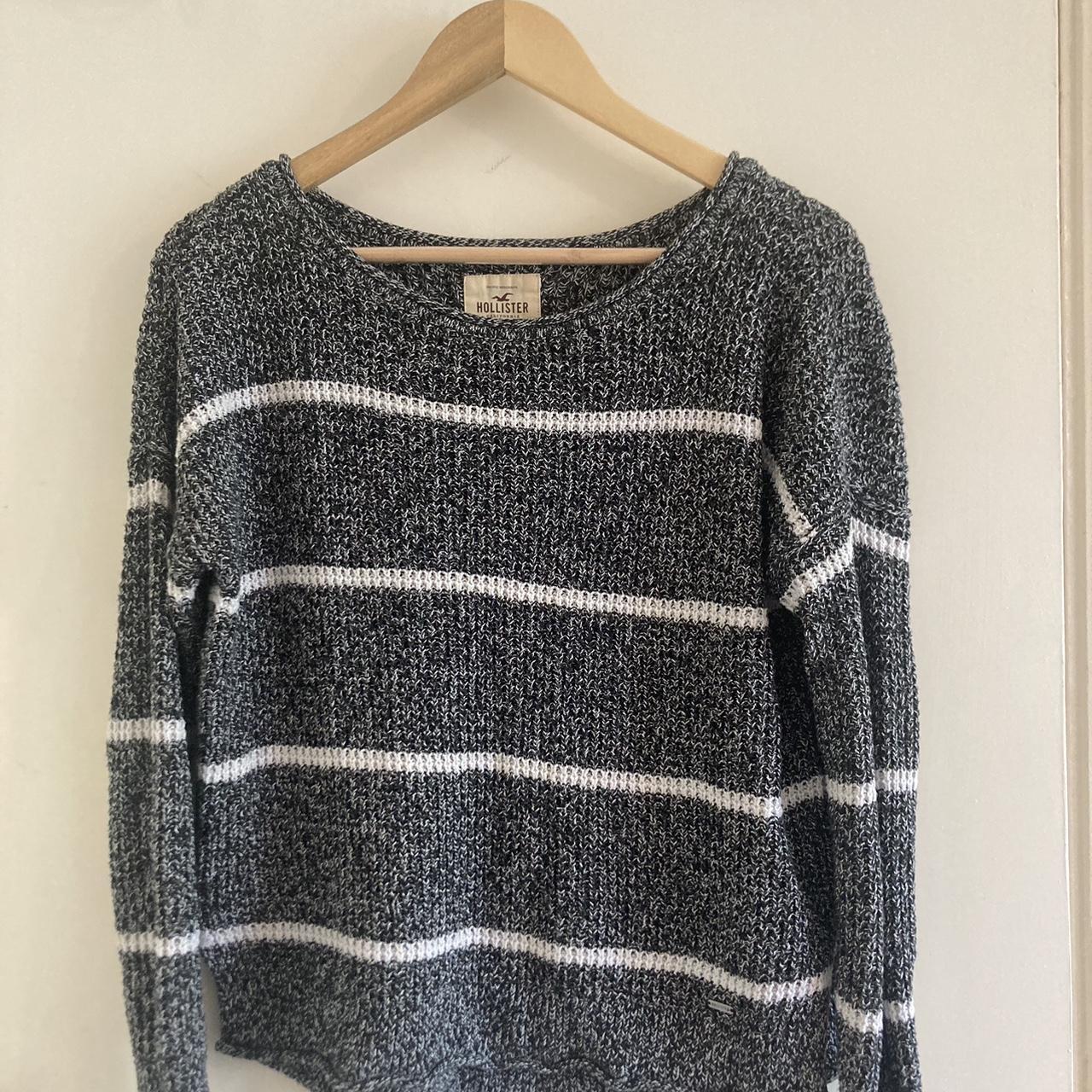 Hollister Off the shoulder Grey and White