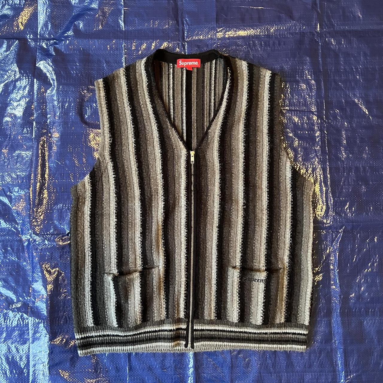 トップス Supreme Stripe Sweater Vest XL Supreme Stripe Sweater Vest (SS21) - $138