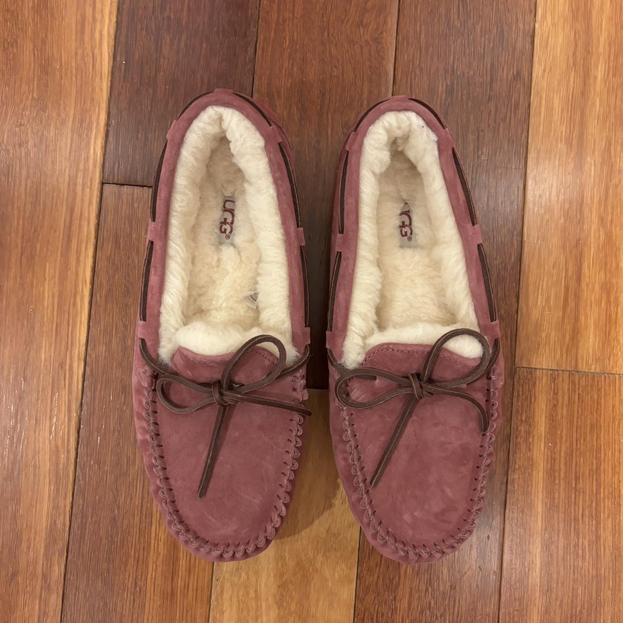 Pink Ugg Dakota slipper moccasin Size 9 Never worn. Depop