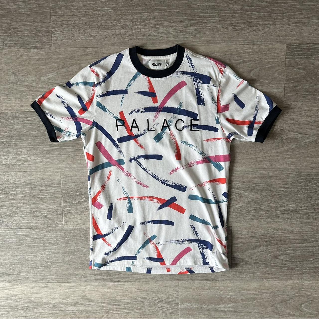 PALACE TSHIRT Palace don tee size medium, great... - Depop