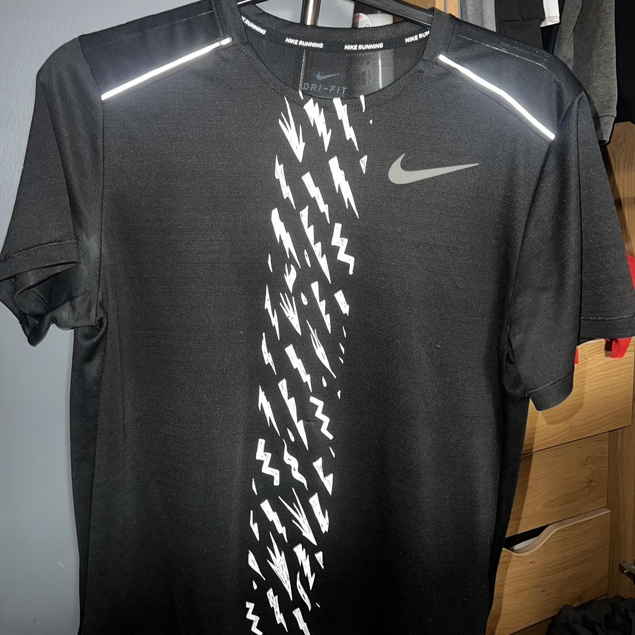 nike miler bolt t shirt