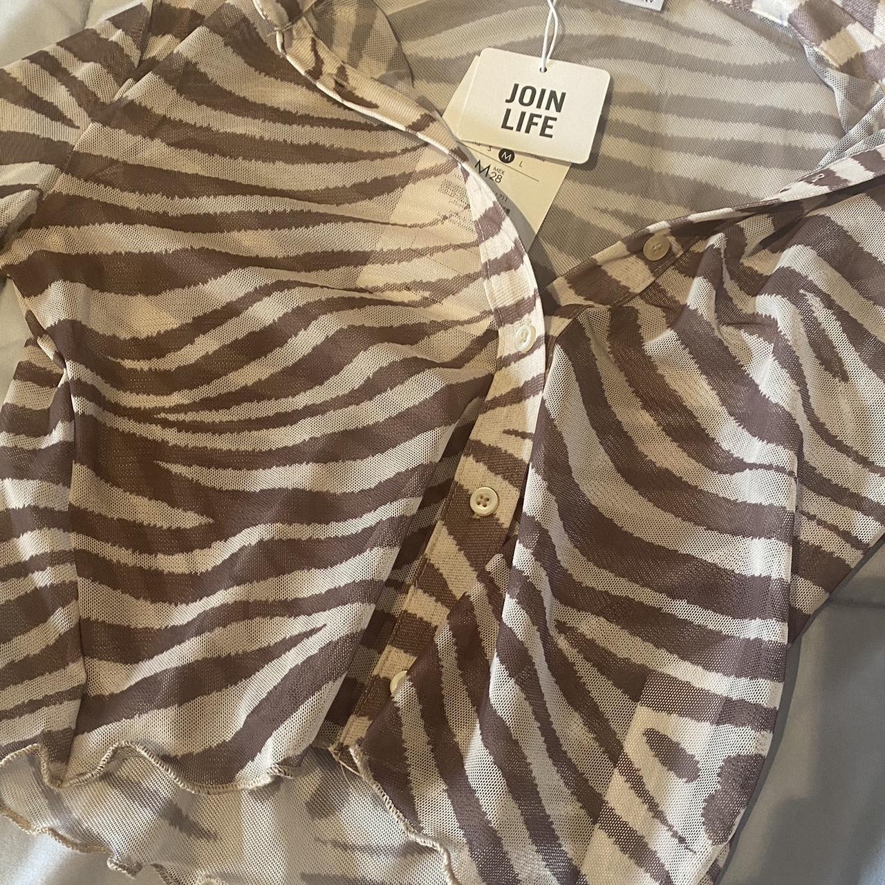 Women's Brown and White Crop-top | Depop