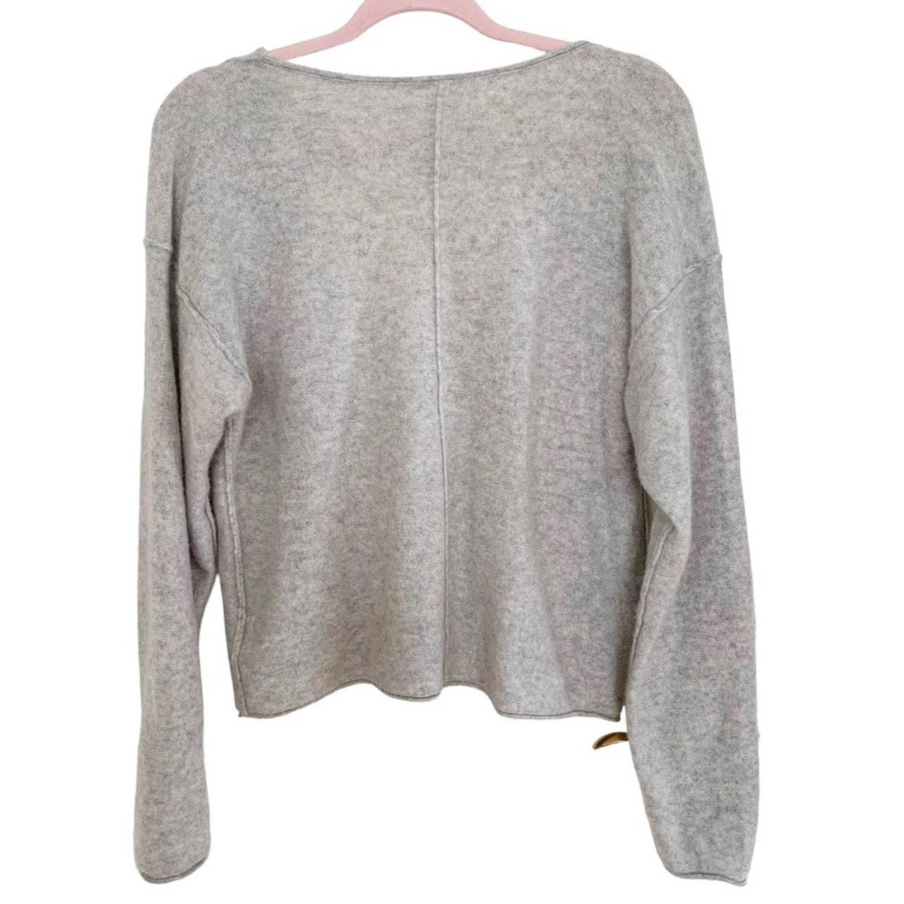 Free People Women's Grey Jumper | Depop