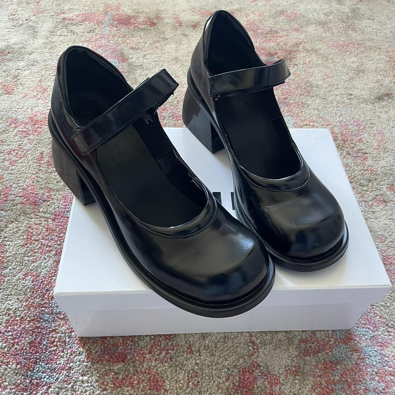unif dot mary janes