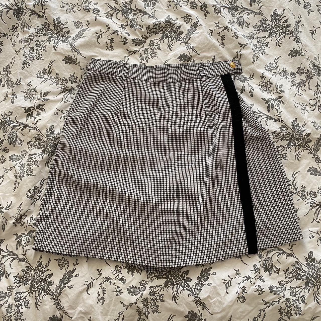 Regina Sportswear vintage printed skort 🤸🏻‍♀️ slide on... Depop
