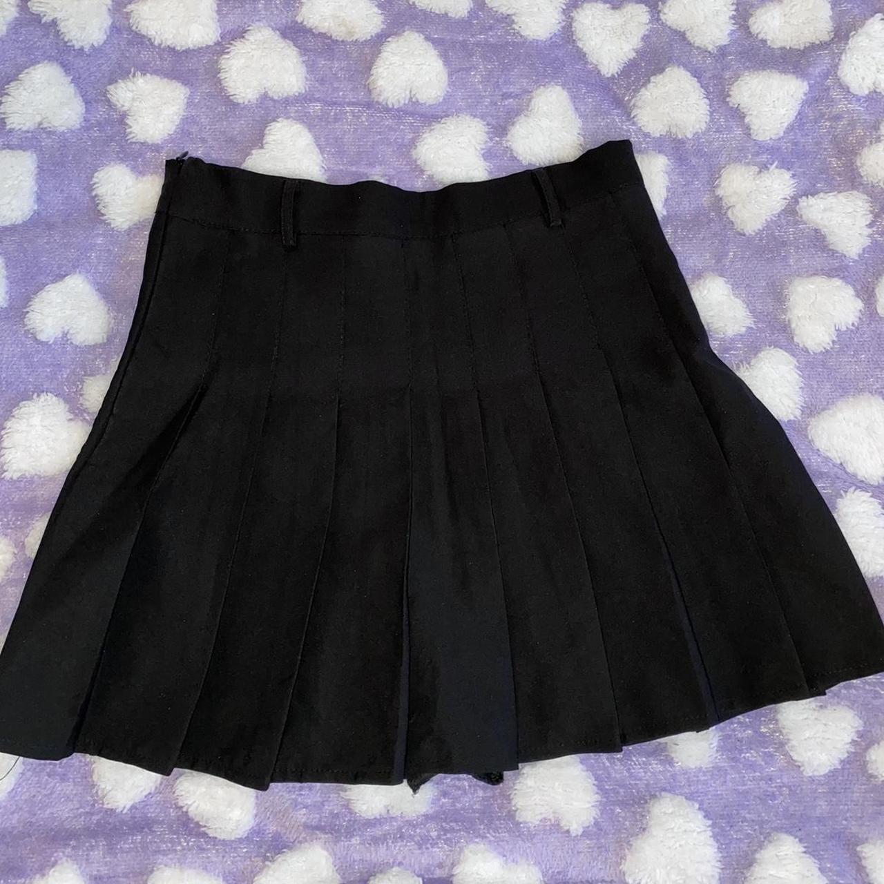 Black pleated skirt 🖤 Size medium, fits 8-10 Very... - Depop