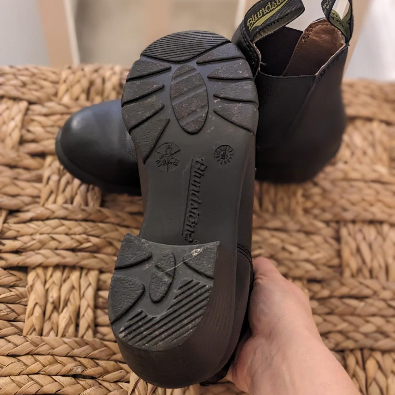 heeled blundstone boots