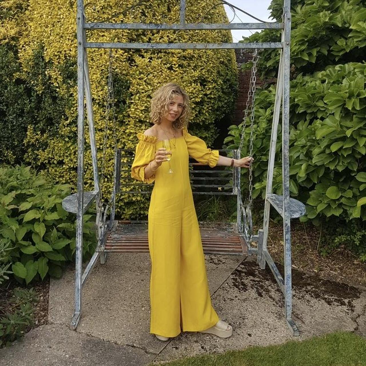 MASSIMO DUTTI YELLOW LINEN JUMPSUIT Beautiful... Depop