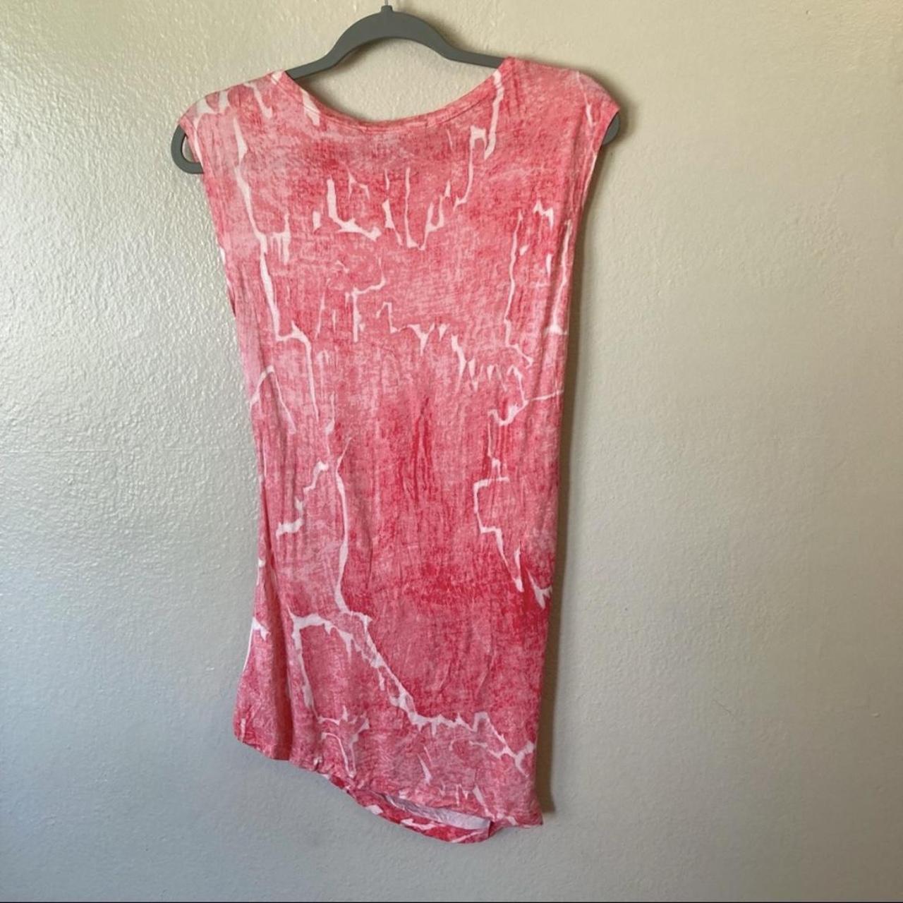 •Brand: Halston Heritage •Features: pink texture... - Depop