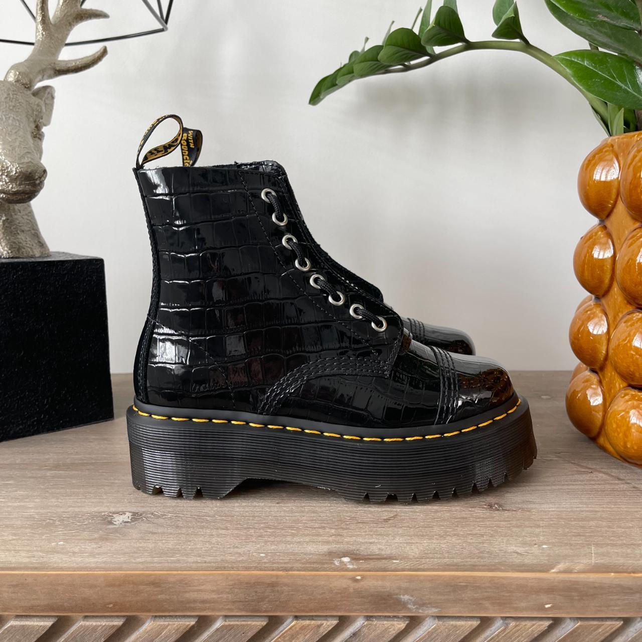 sinclair croc dr martens
