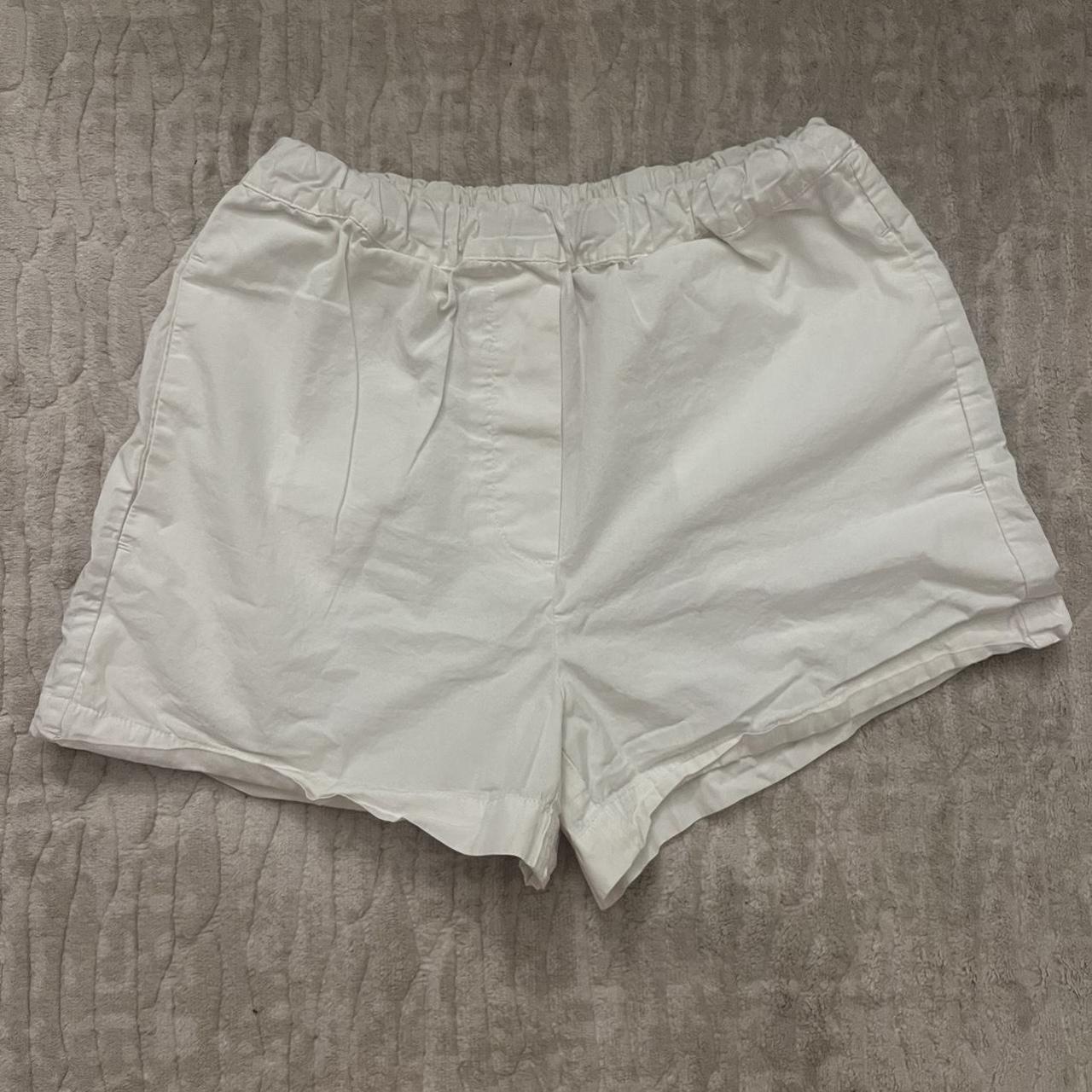 Aritzia Women's White Shorts | Depop