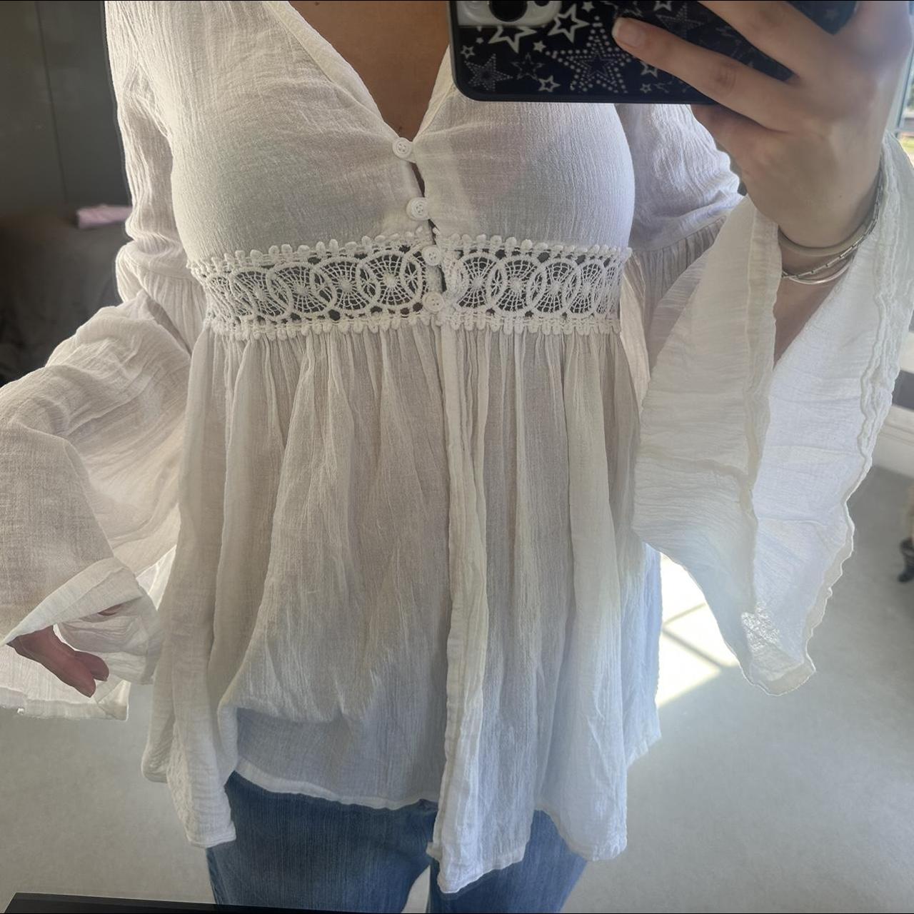 prettiest subdued white linen flowy top. very fairy... - Depop