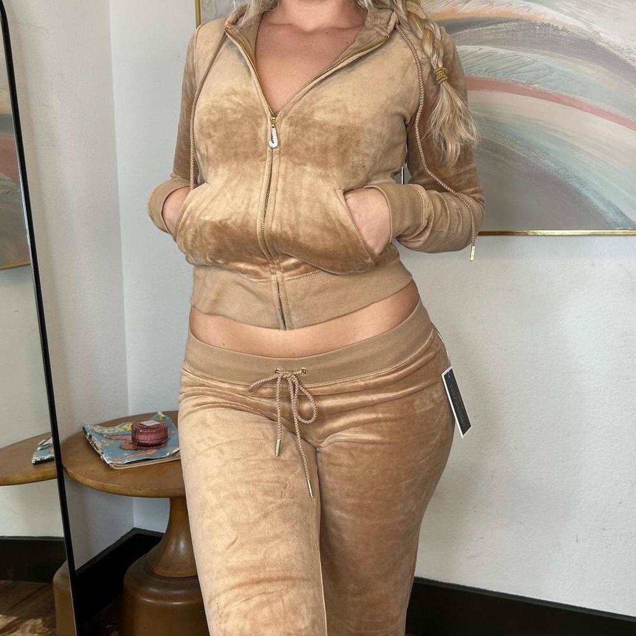 Beige juicy 2024 couture tracksuit