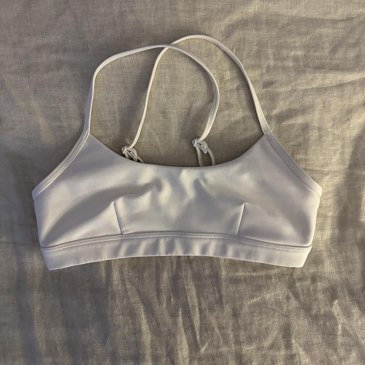 Alo yoga airlift sports bra - worn once - size xs - - Depop