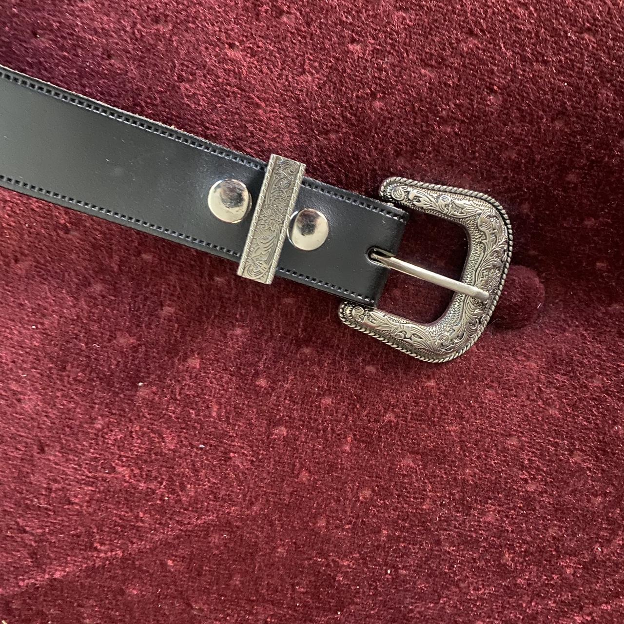 Small leather belt. Size small 28-32 inches - Depop