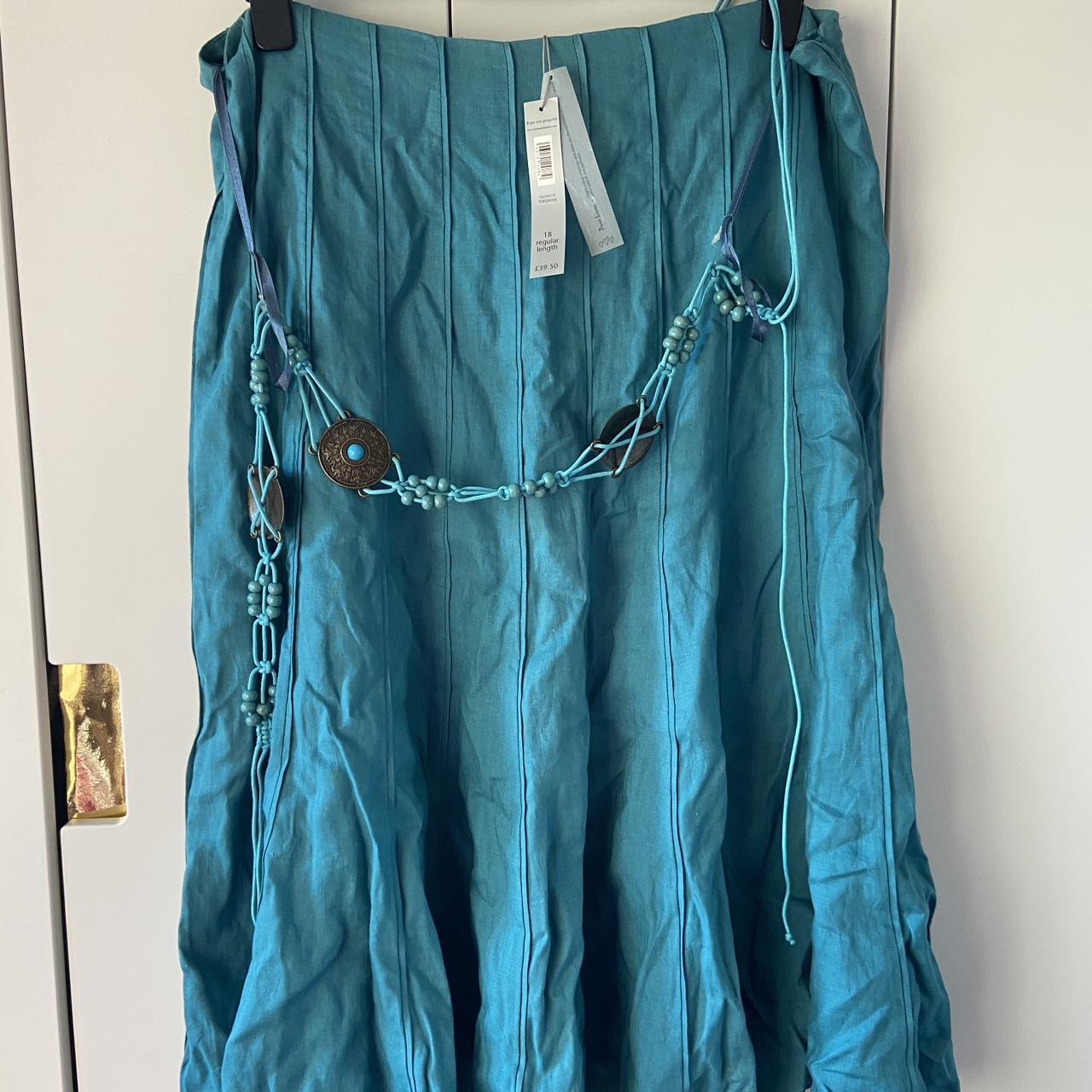 item listed by standoutfashion
