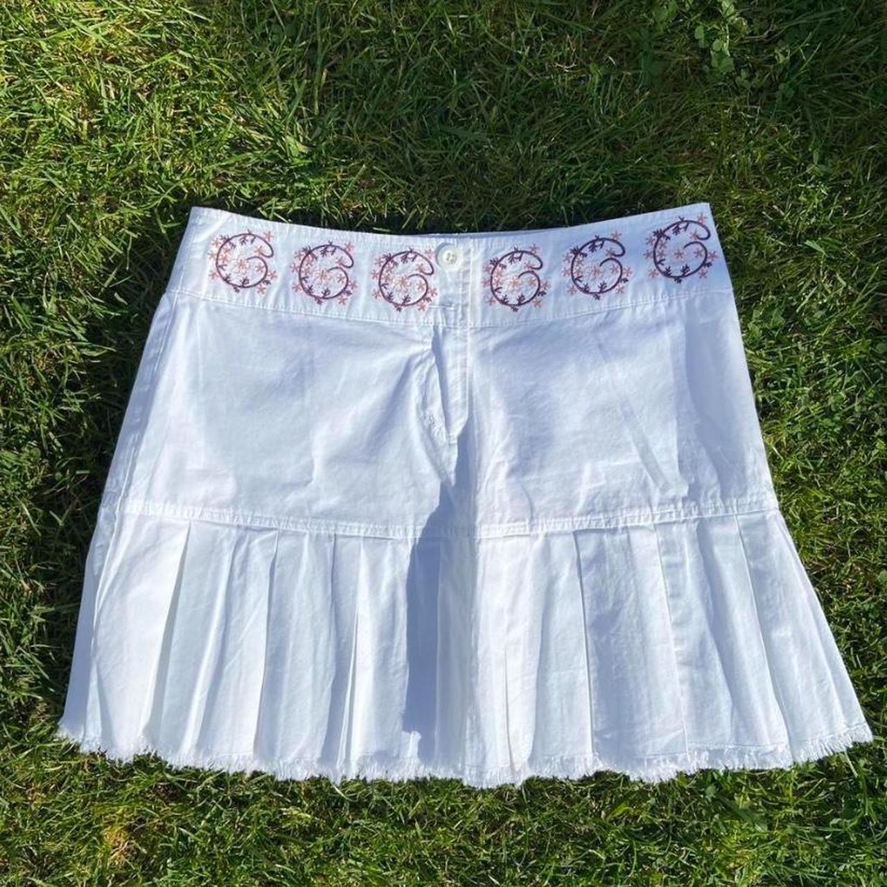 item listed by standoutfashion