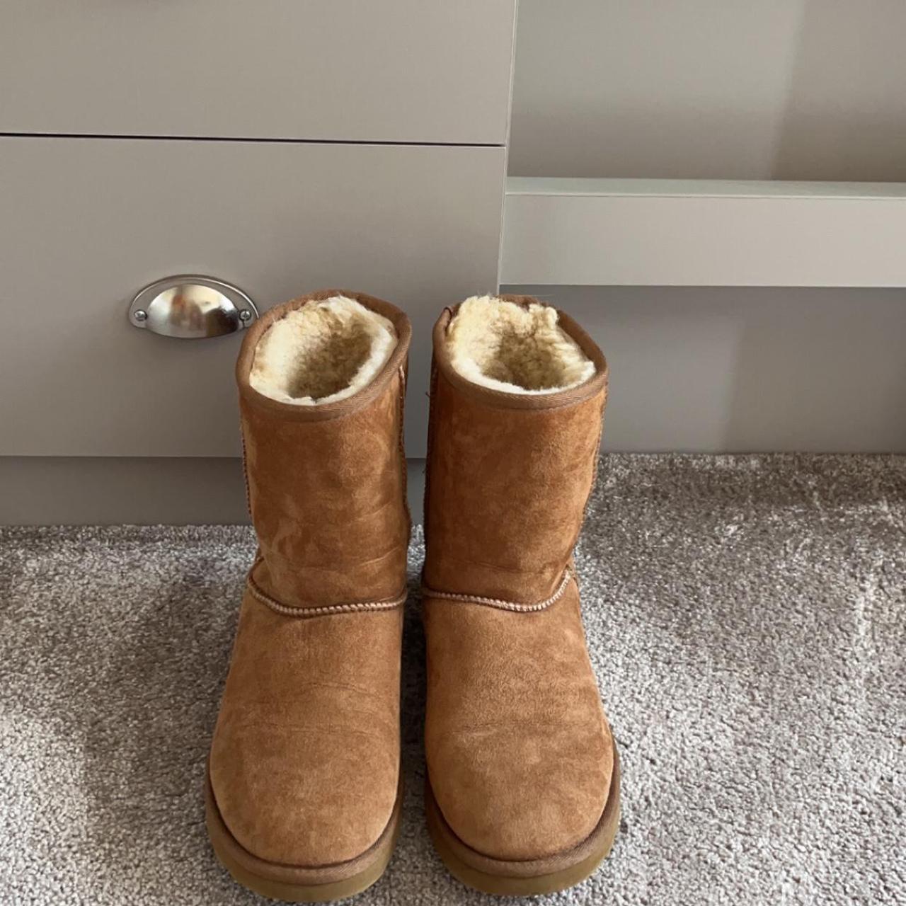 Chestnut brown Ugg boots size 5 - Depop