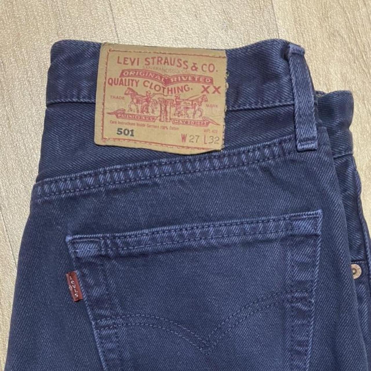 Levi's Women's Navy and Blue Jeans | Depop