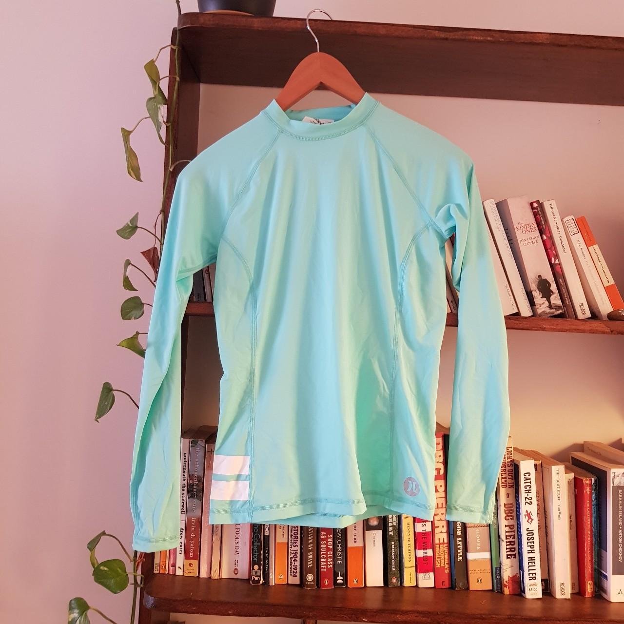 Hurley long sleeve rashie, perfect for summer. This... Depop