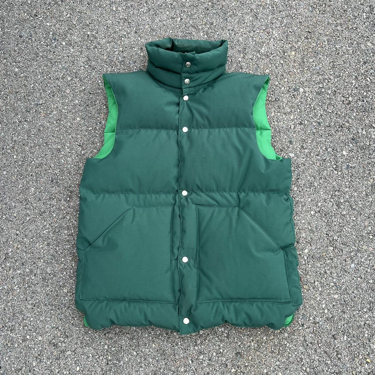 Vintage forest green puffer vest 80s / 90s goose... - Depop