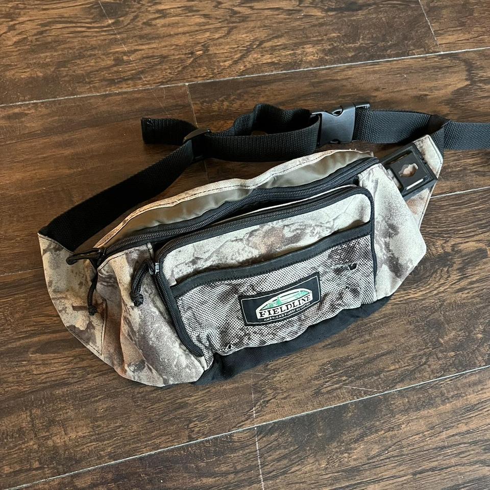 Vintage real tree camo crossbody bag / Fanny pack - Depop