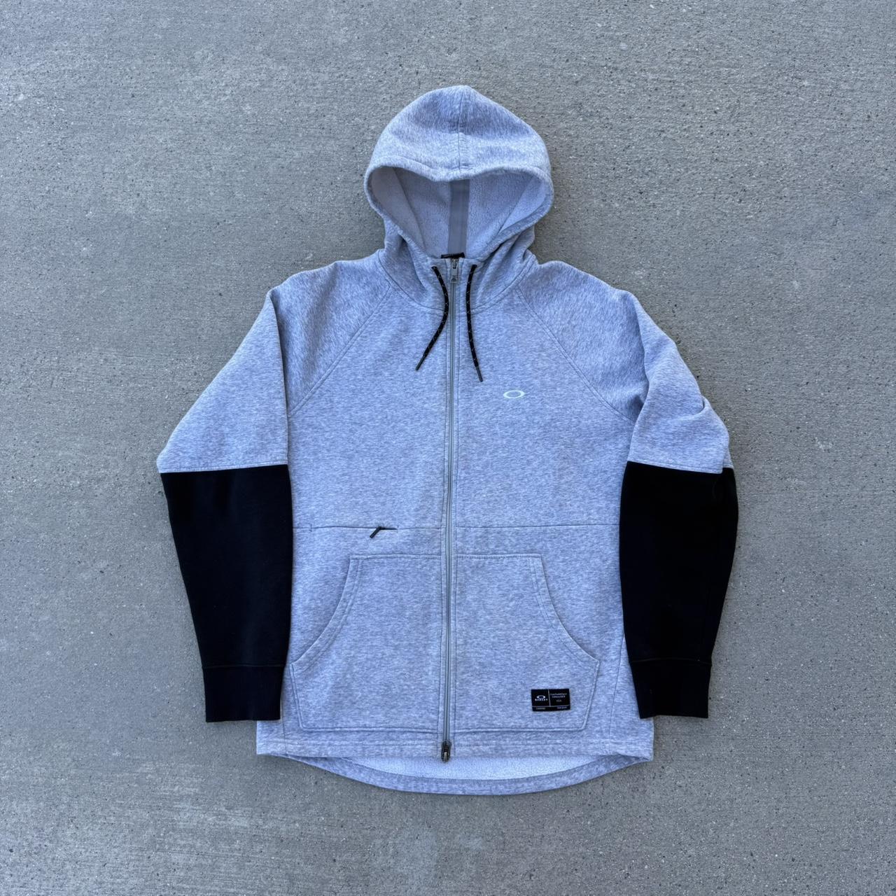 Oakley Men's Hoodie - Grey - M – Vintage Oakley hoodie 2000s y2k Oakley grey …
