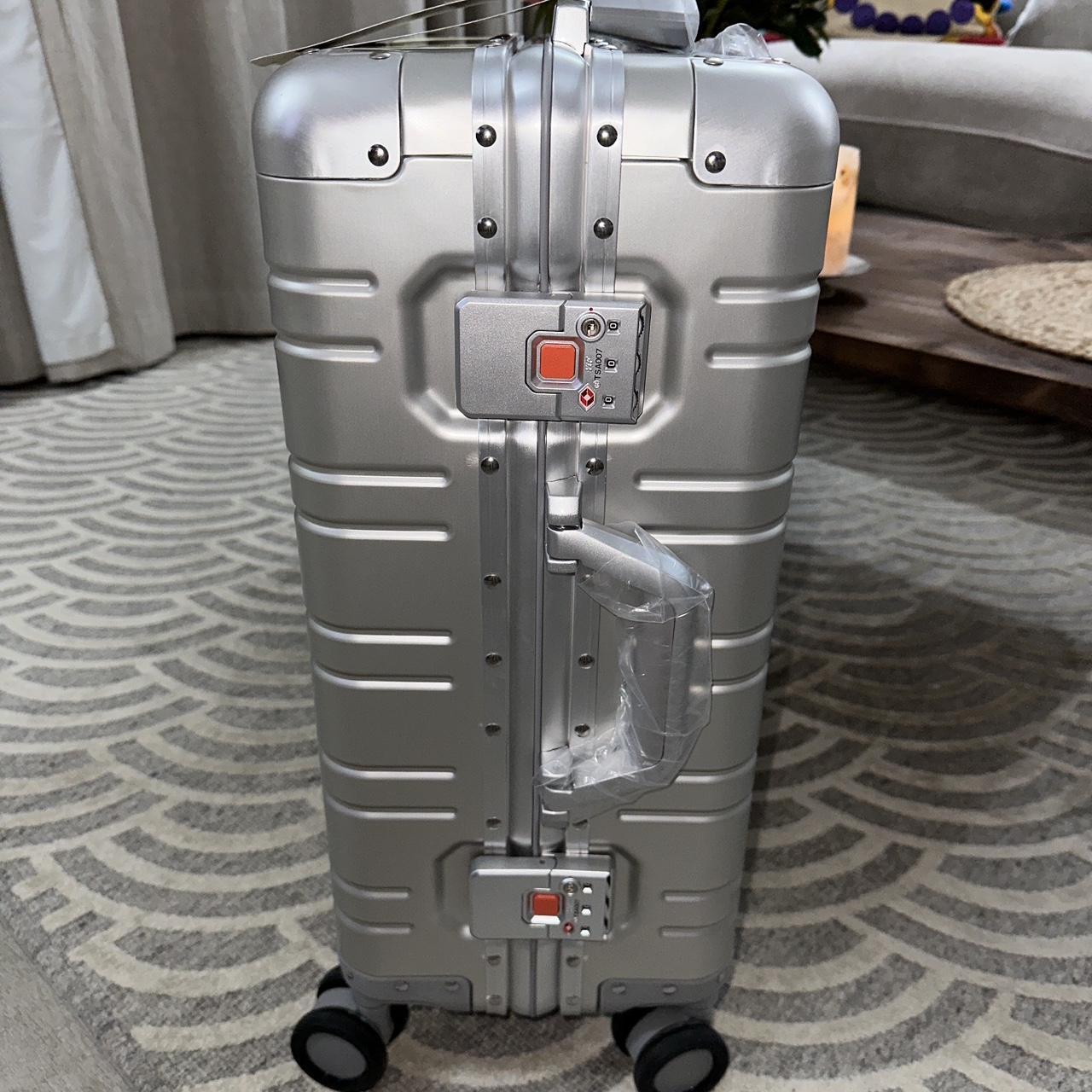 MONCRIEF Small Silver Tone Hard Shell Luggage RRP... - Depop