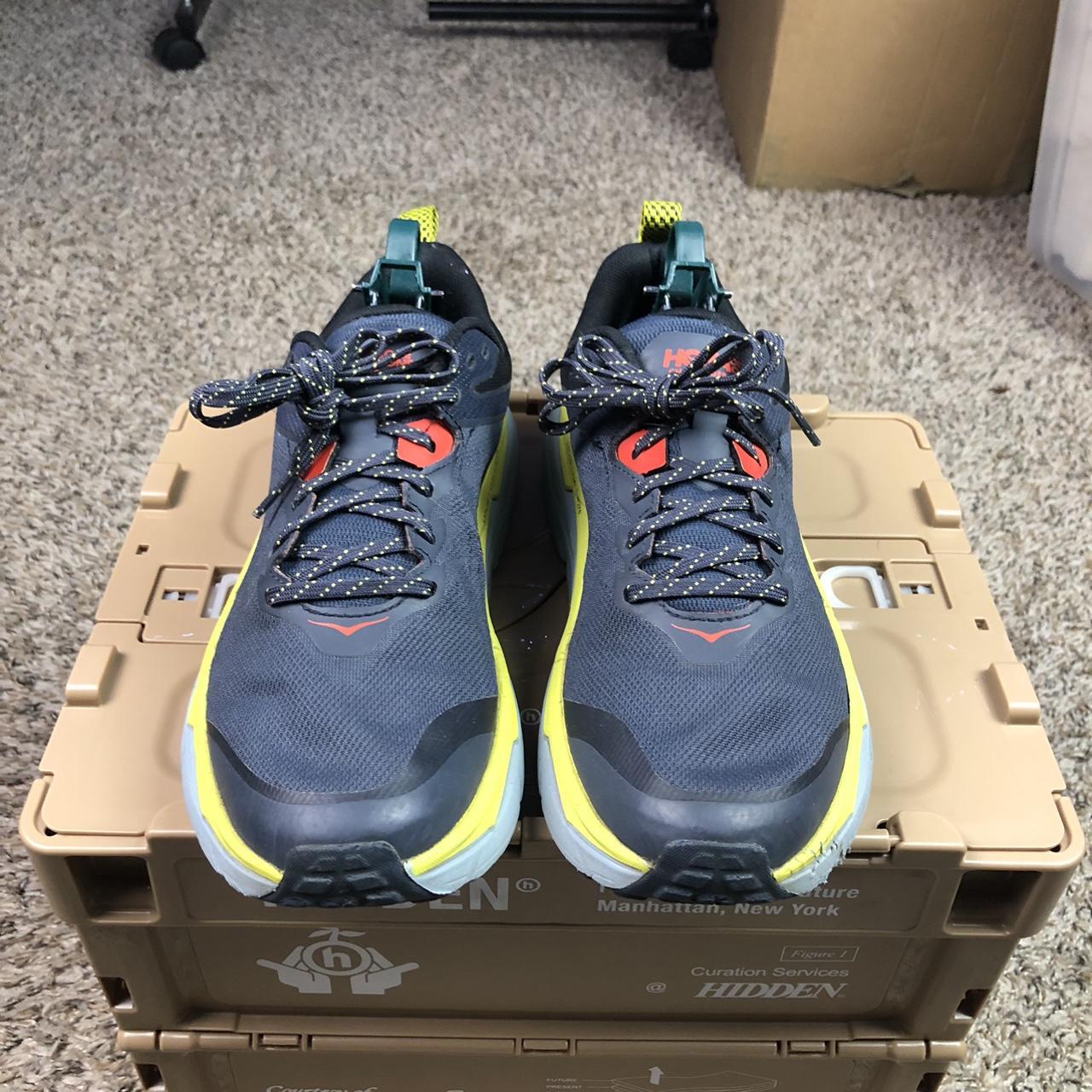 hoka one one challenger