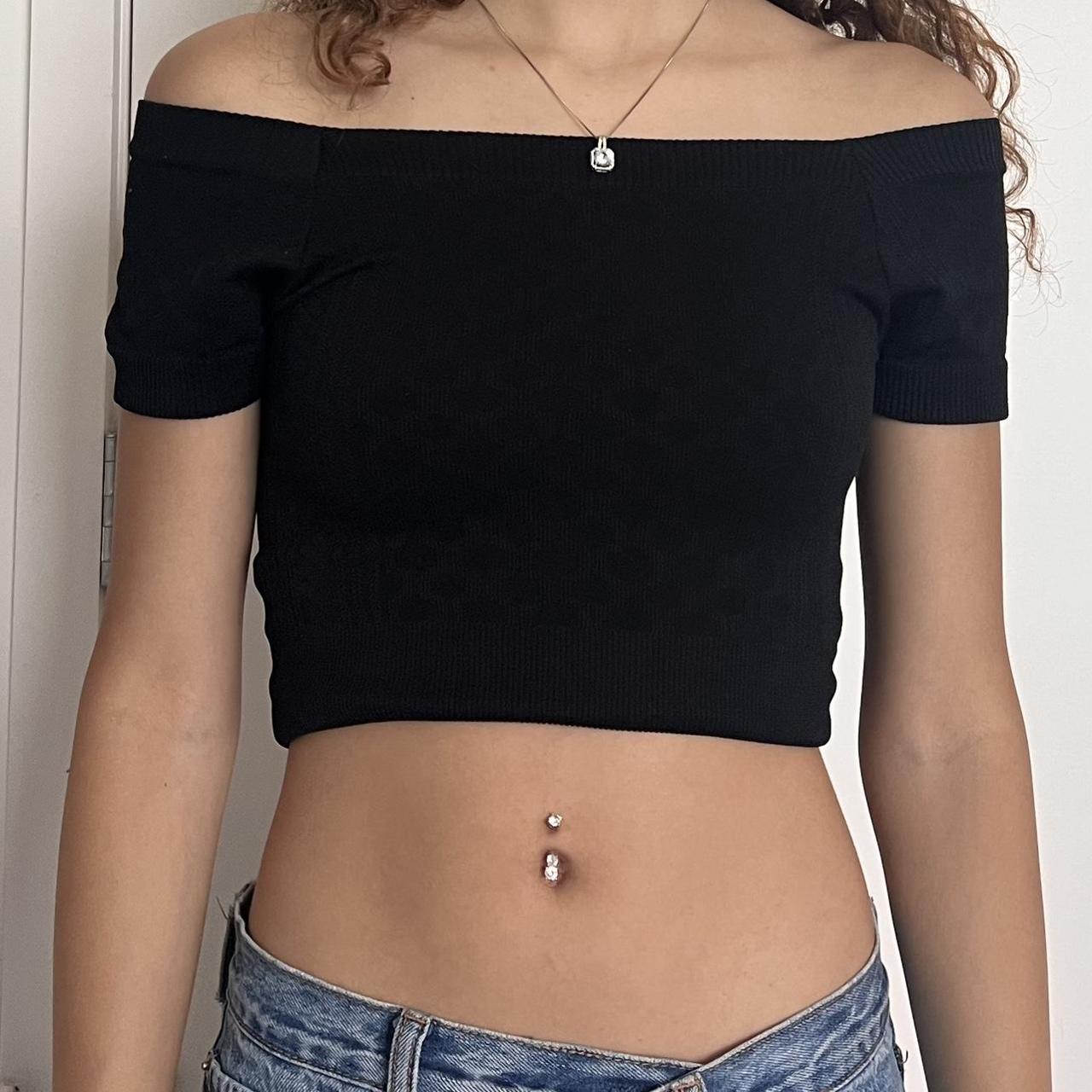 F&F Women's Black Crop-top | Depop