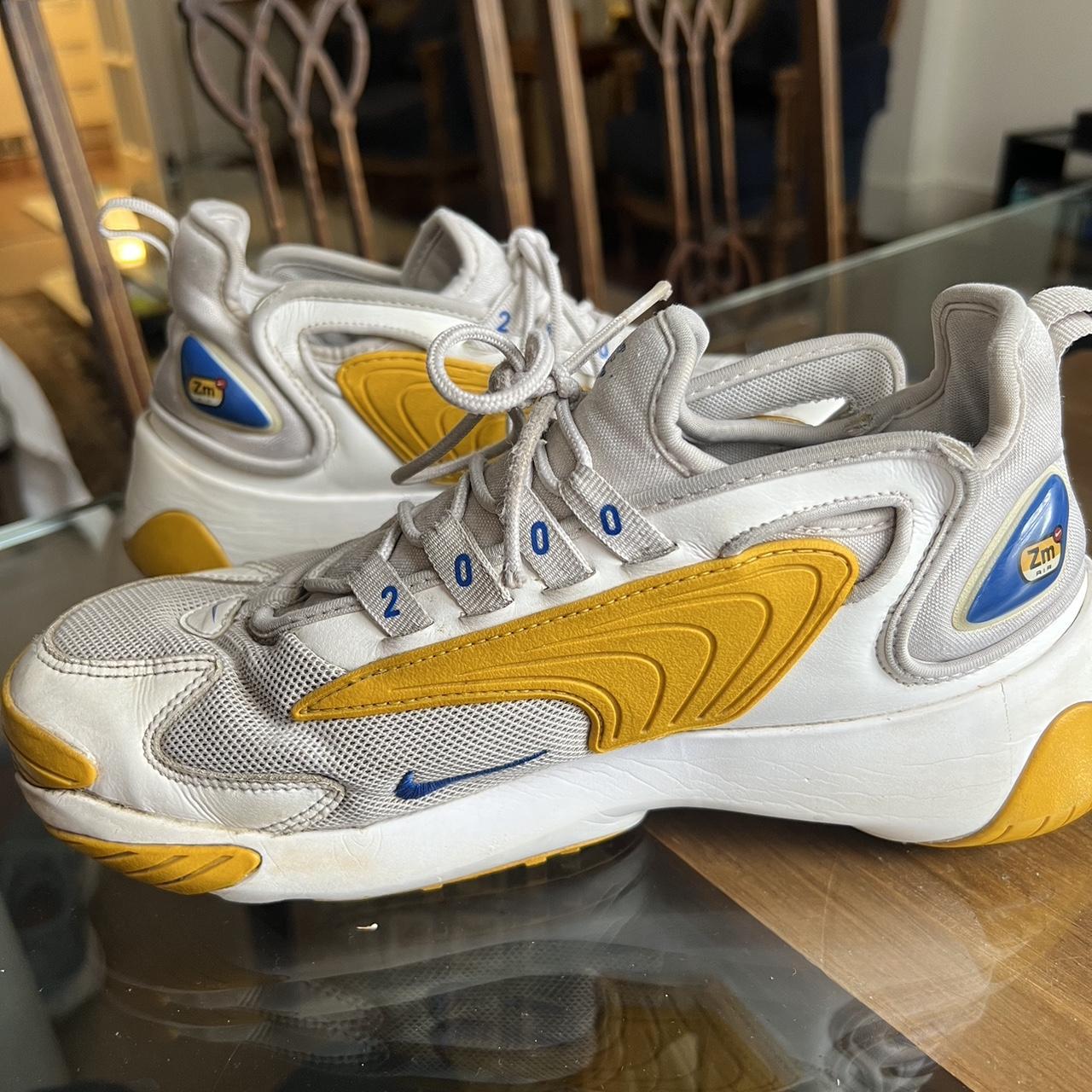 Nike zoom 2k casual hotsell