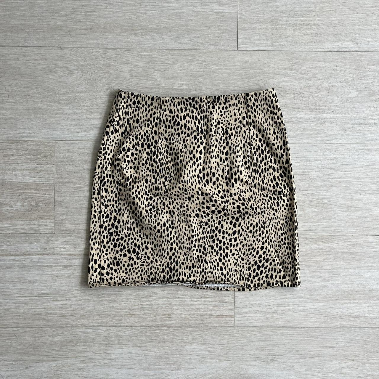 Brandy Melville leopard print mini skirt. NWOT. One