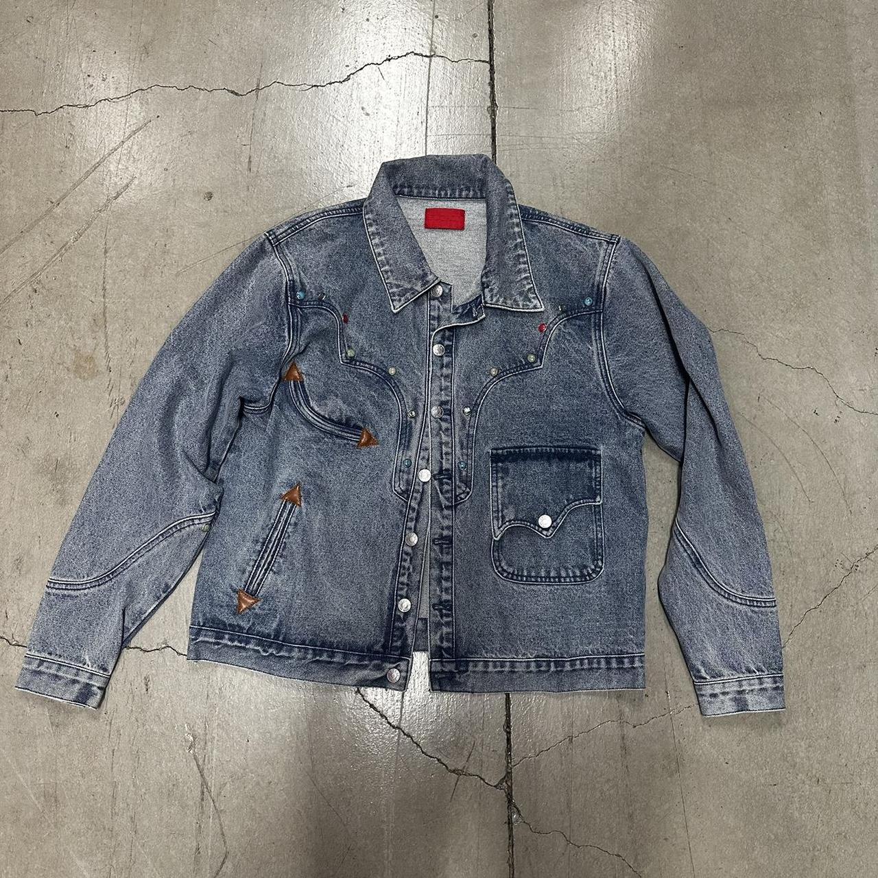 item listed by worninvntg
