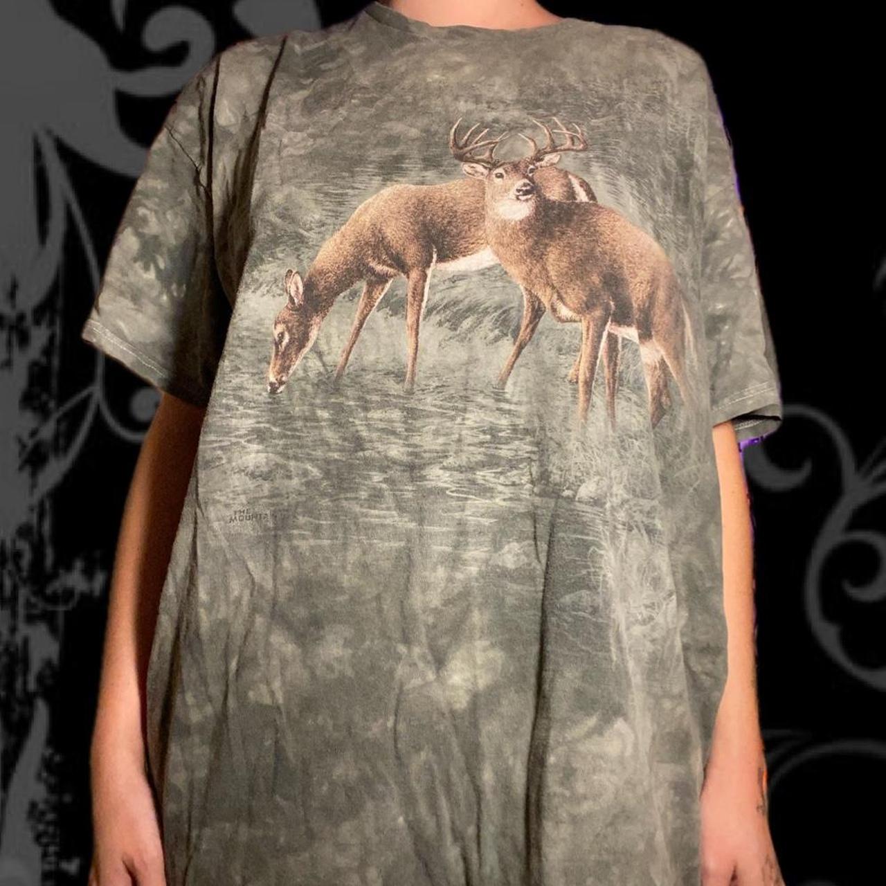 Green Ty dye deer shirt - Depop