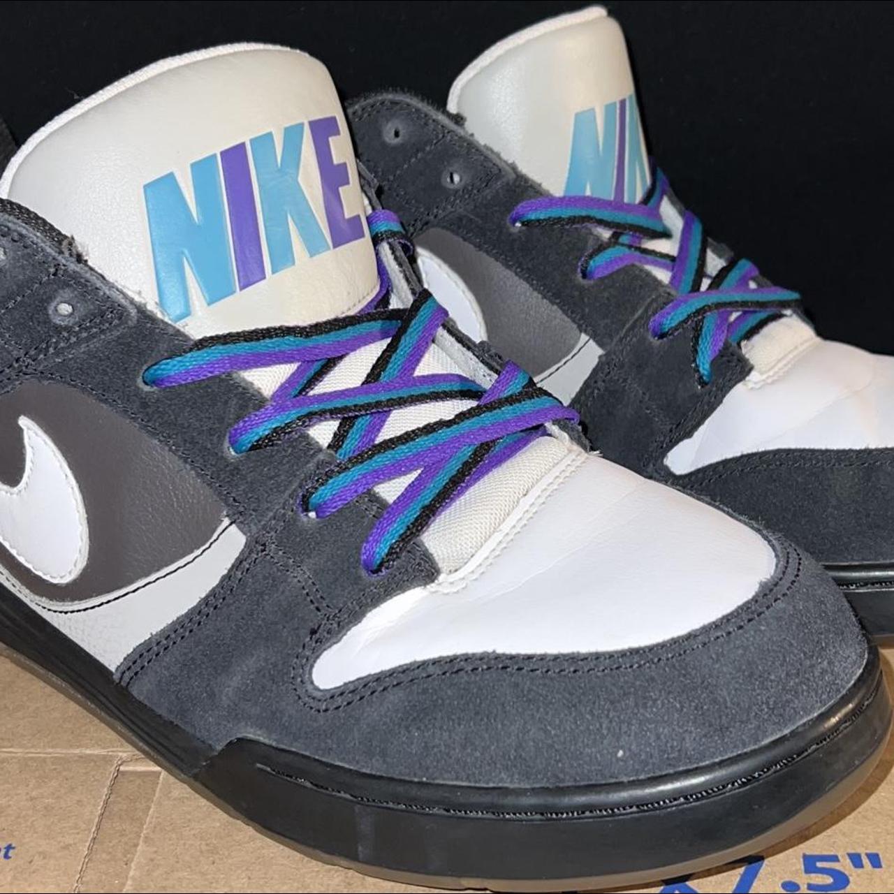 Mens purple deals nike sneakers