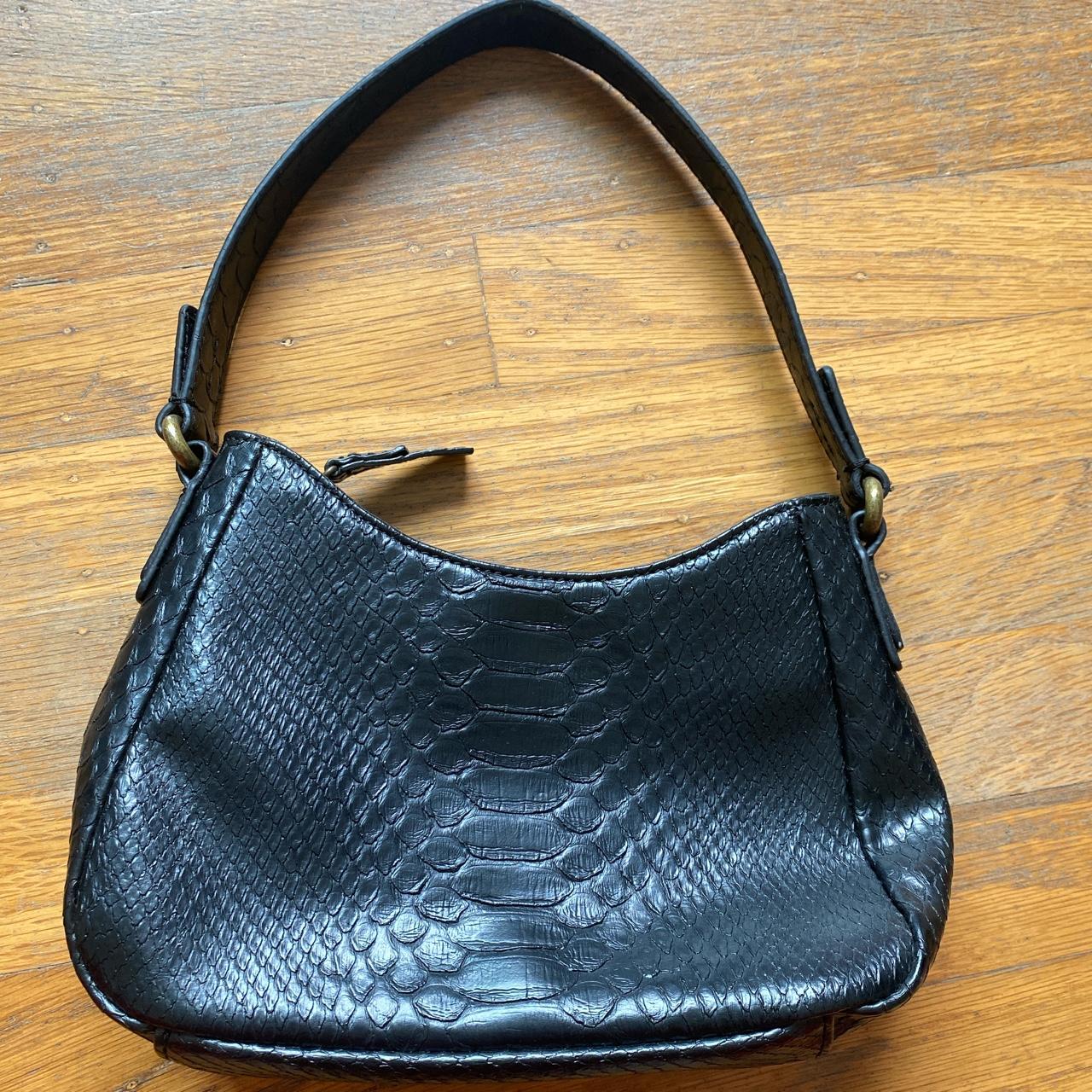 Liz Claiborne, Bags, Small Shoulder Purse