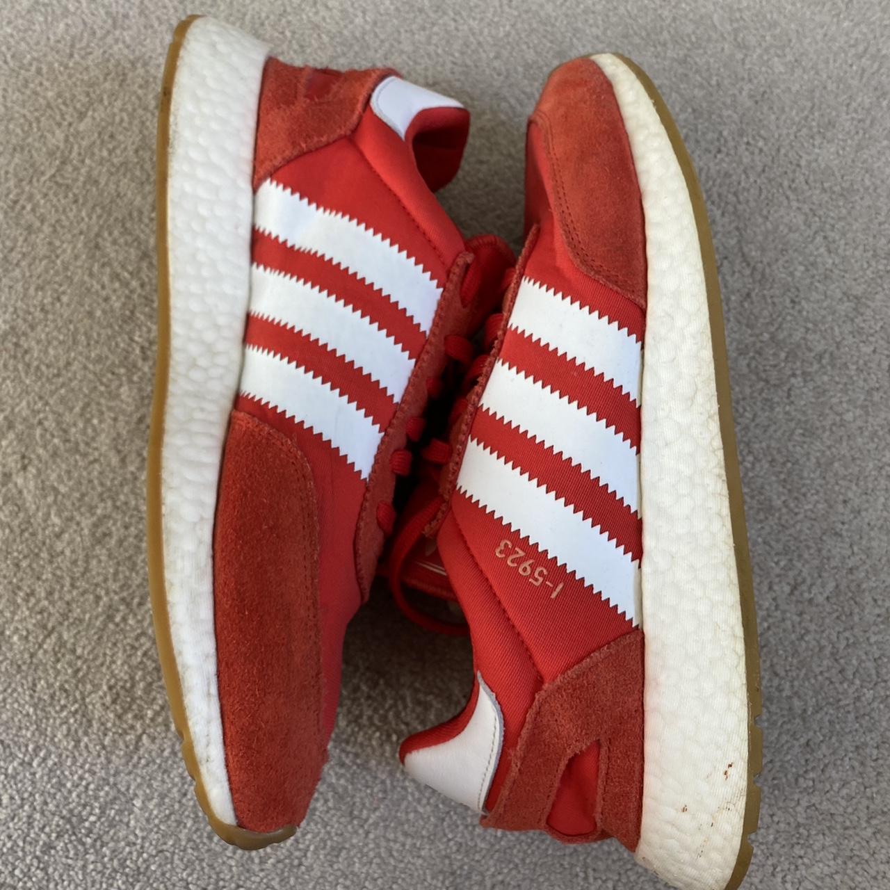 iniki 5923