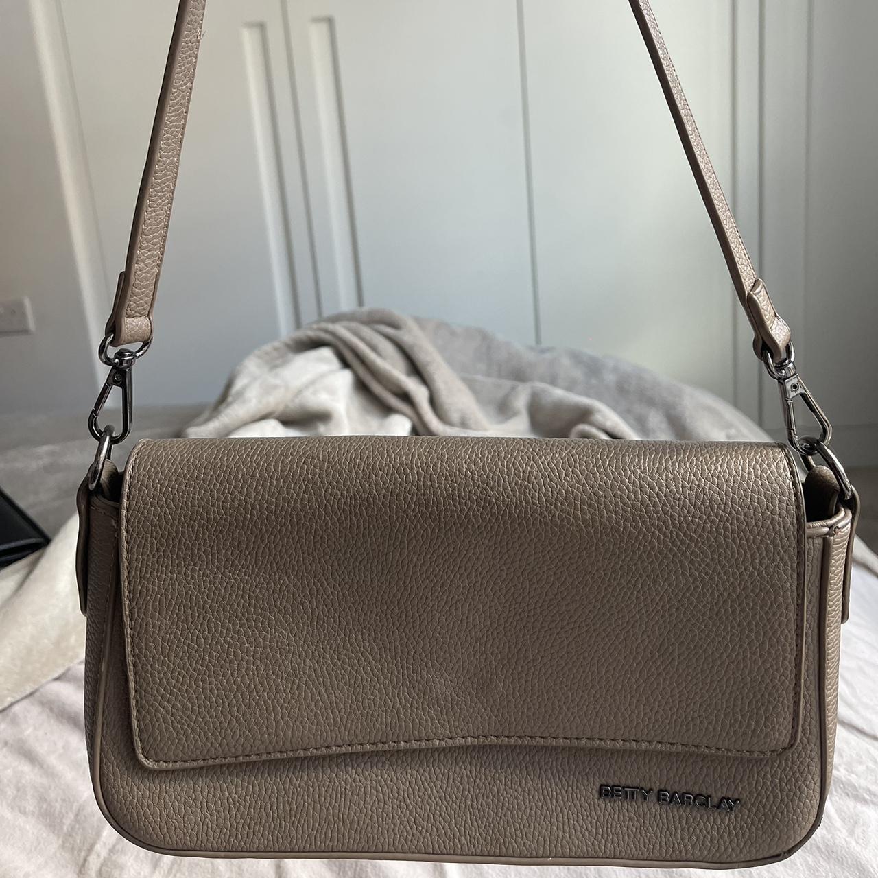 Stradivarius Women's Bag | Depop