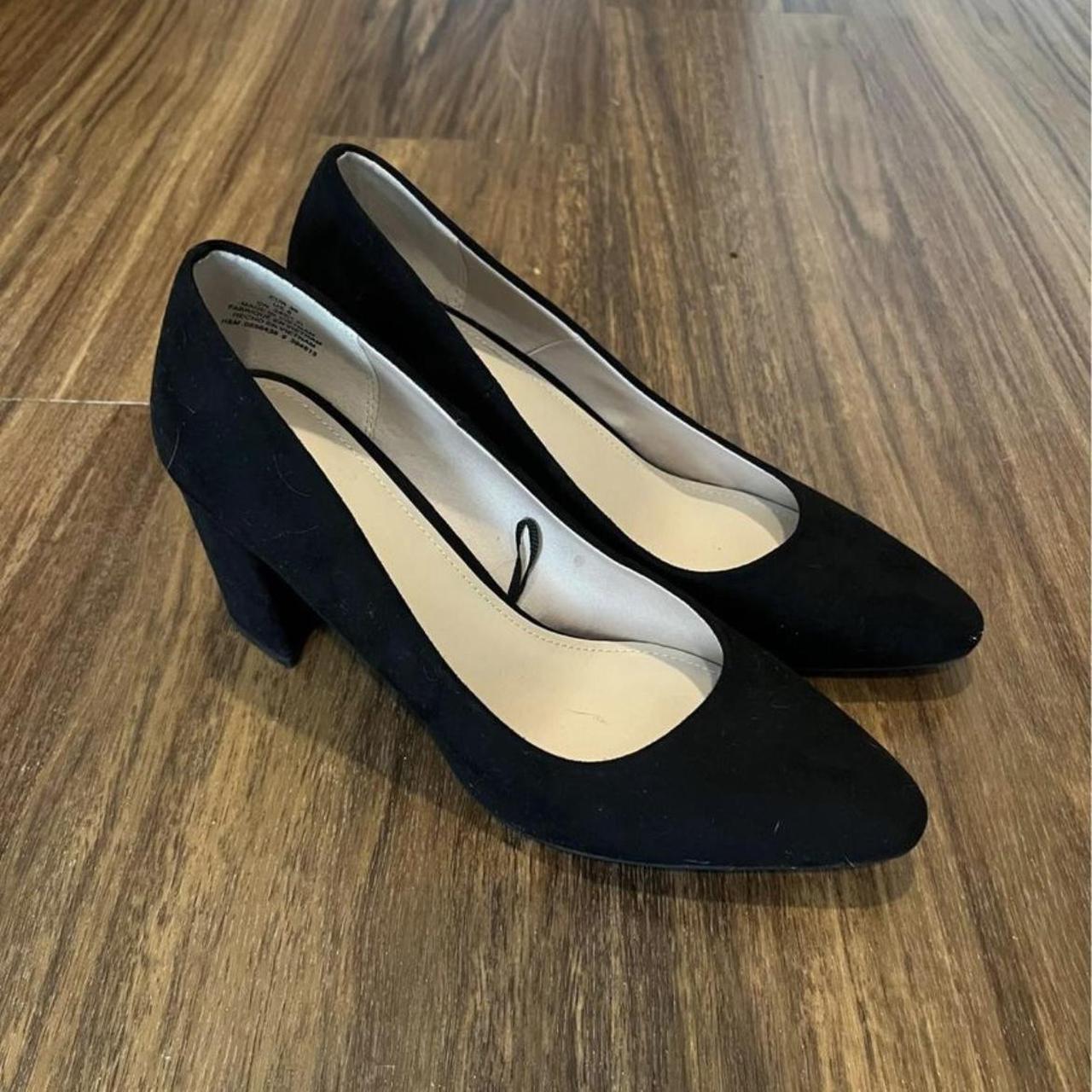 How to clean store black suede heels