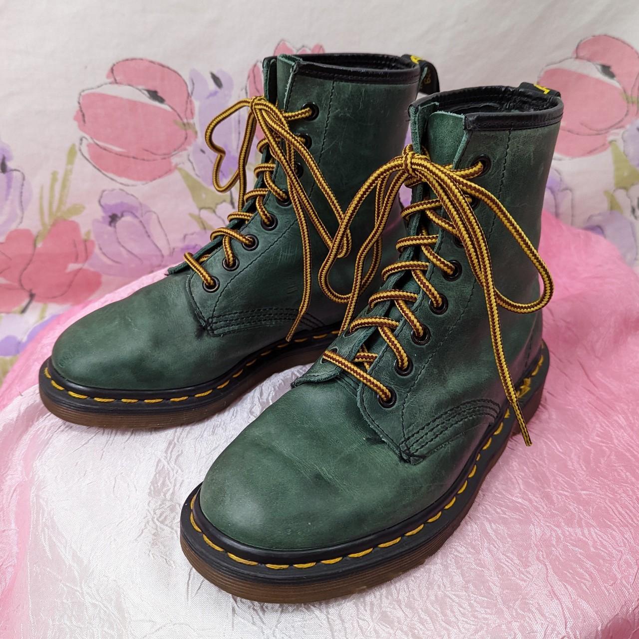 dr martens green vintage