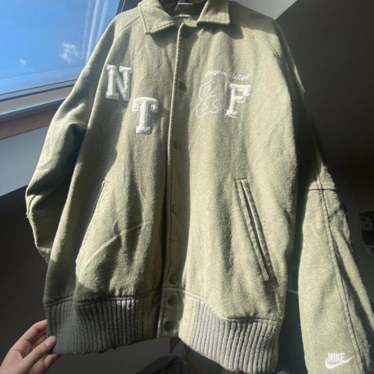 mens nike green jacket