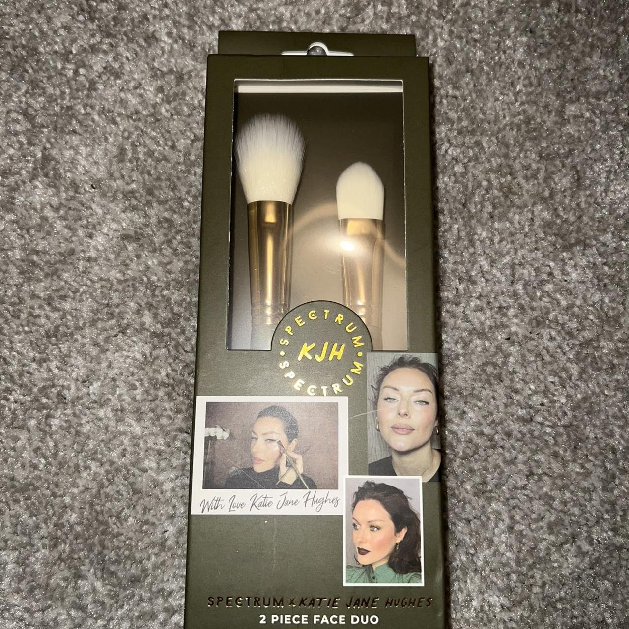SPECTRUM COLLECTIONS KJH 2 PIECE FACE BRUSH SET Set... Depop
