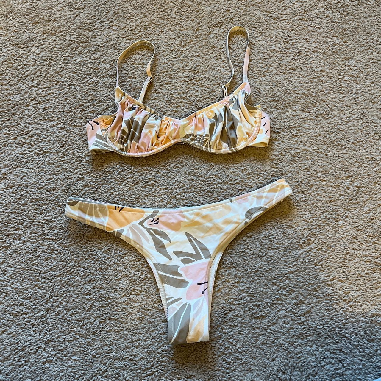 Zulu & Zephyer Bikini Set US 6 Floral... - Depop