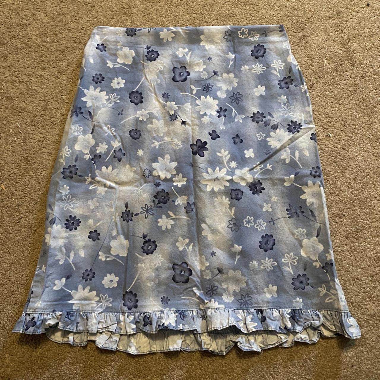 vintage floral mini skirt ruffles at the bottom... - Depop