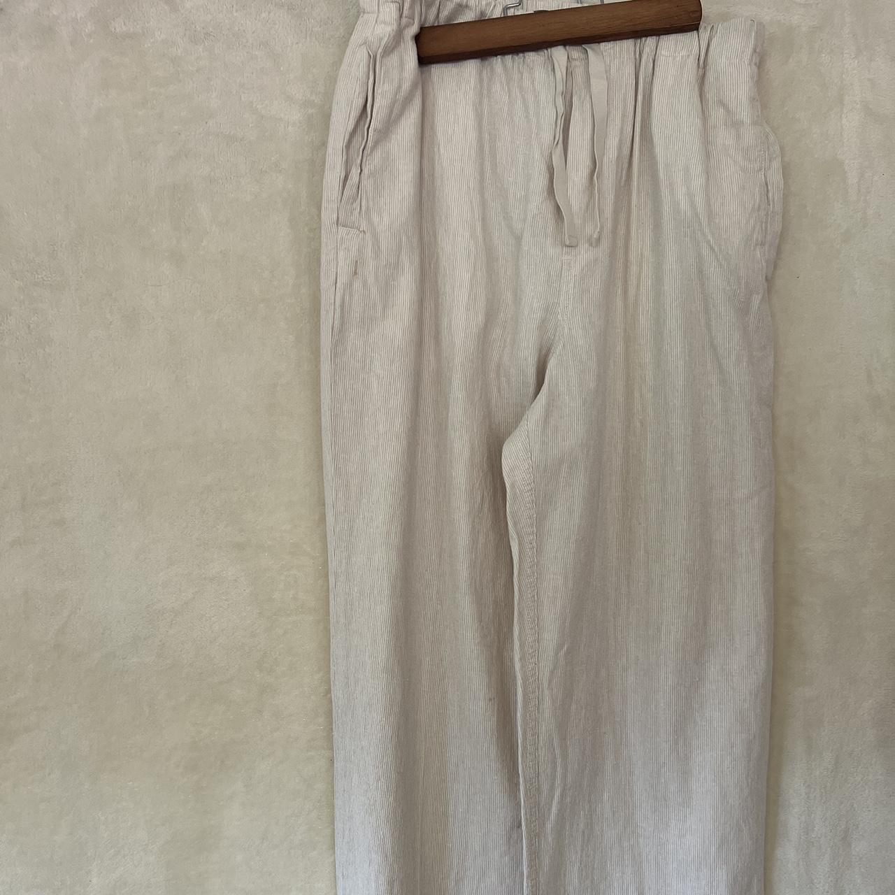Basic Editions white linen capri pants Slightly see - Depop