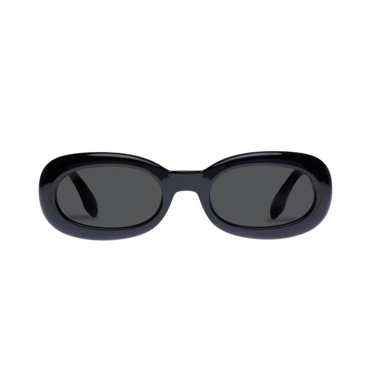 Le Specs Women's Black Sunglasses | Depop