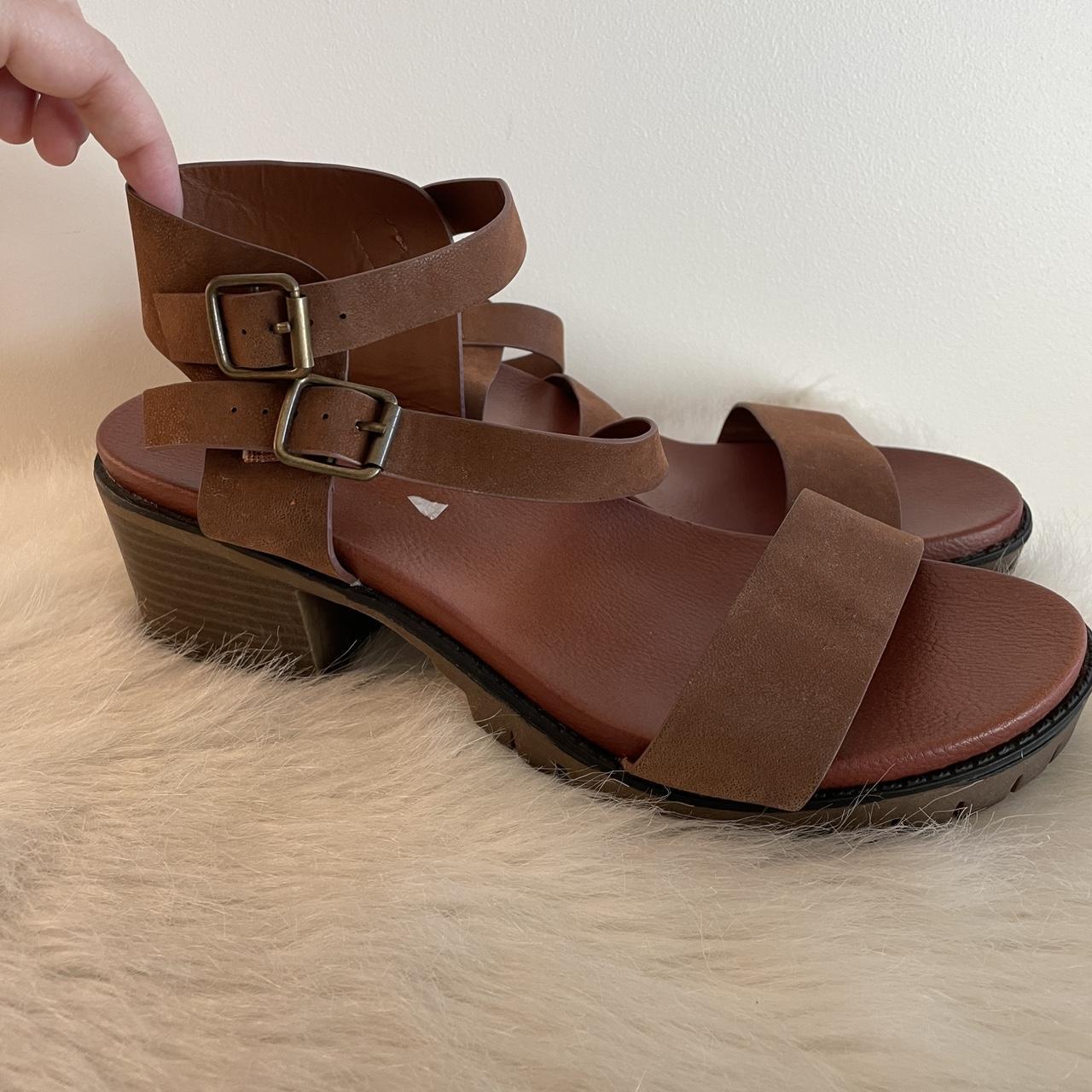 Mia shops strappy sandals