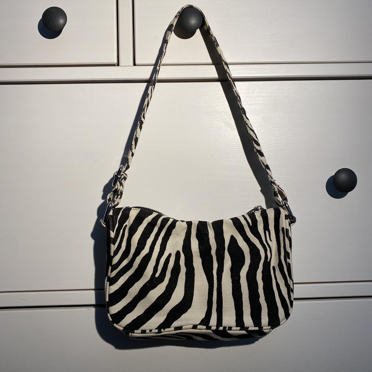 brandy melville zebra purse perfect condition Depop